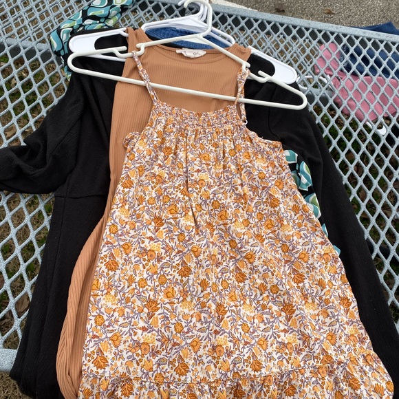 Classy Dresses Bundle - Picture 2 of 10